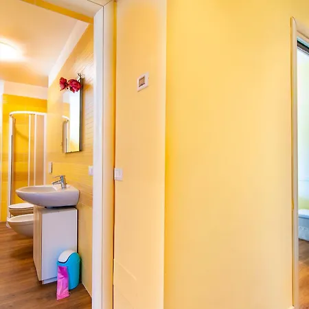 Appartement Florida B5-200m Dal Lago, Balcone, Ac *