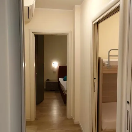 Florida B5-200m Dal Lago, Balcone, Ac Apartman *