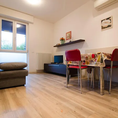 Florida B5-200m Dal Lago, Balcone, Ac Lazise